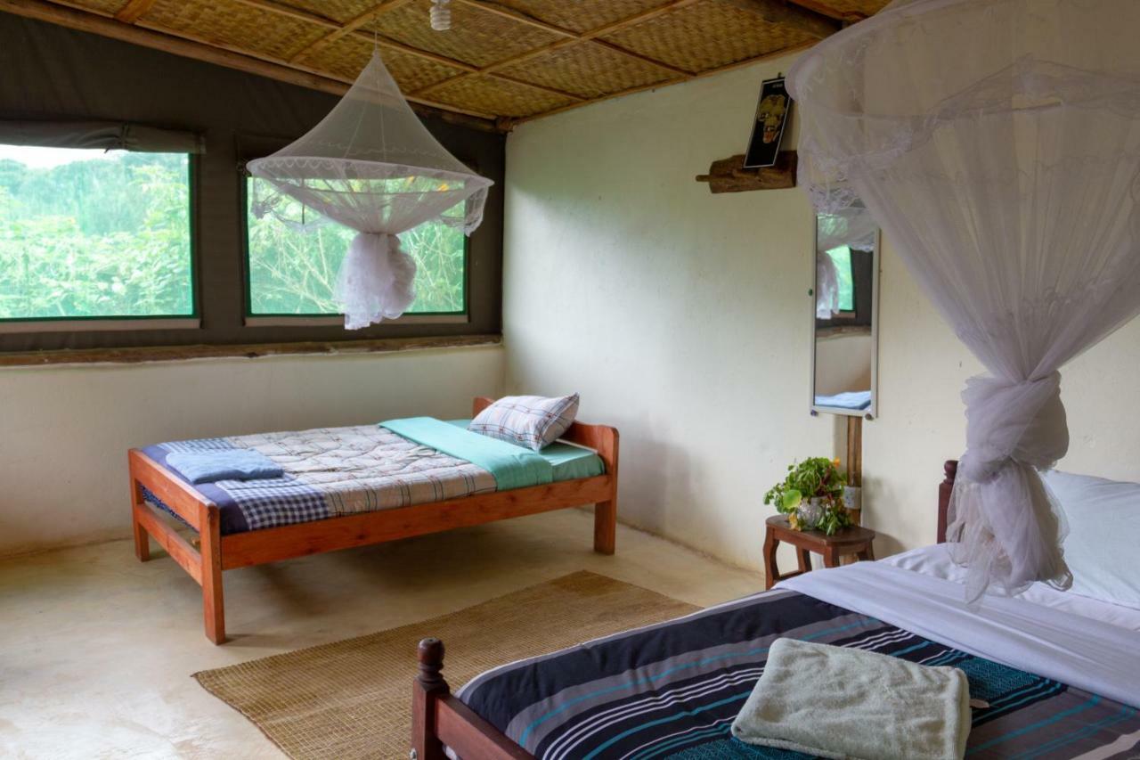 Villa Karungi Camp à Rubuguli Extérieur photo