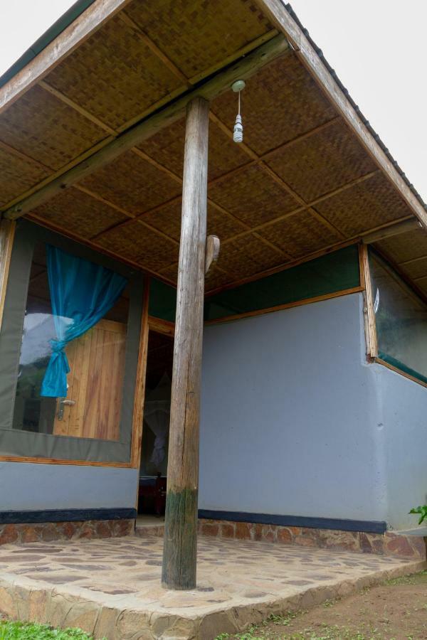 Villa Karungi Camp à Rubuguli Extérieur photo