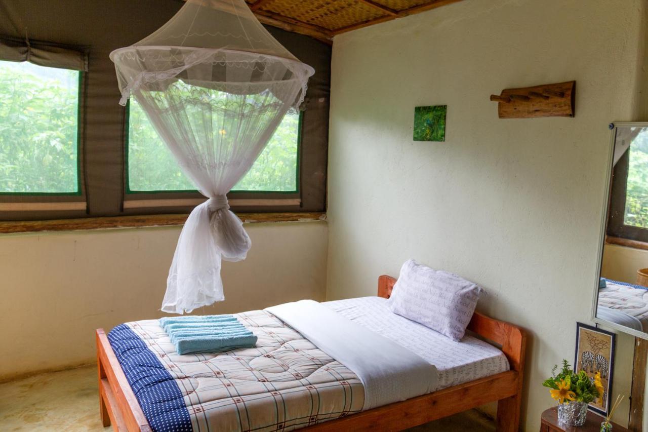 Villa Karungi Camp à Rubuguli Extérieur photo